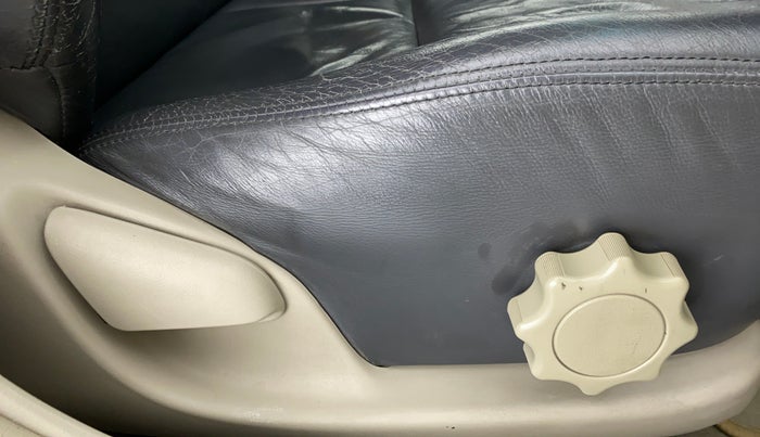 2013 Toyota Corolla Altis G, Petrol, Manual, 24,213 km, Driver Side Adjustment Panel