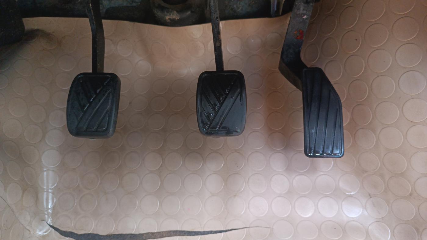 2014 Maruti Celerio ZXI, Petrol, Manual, 96,716 km, Pedals
