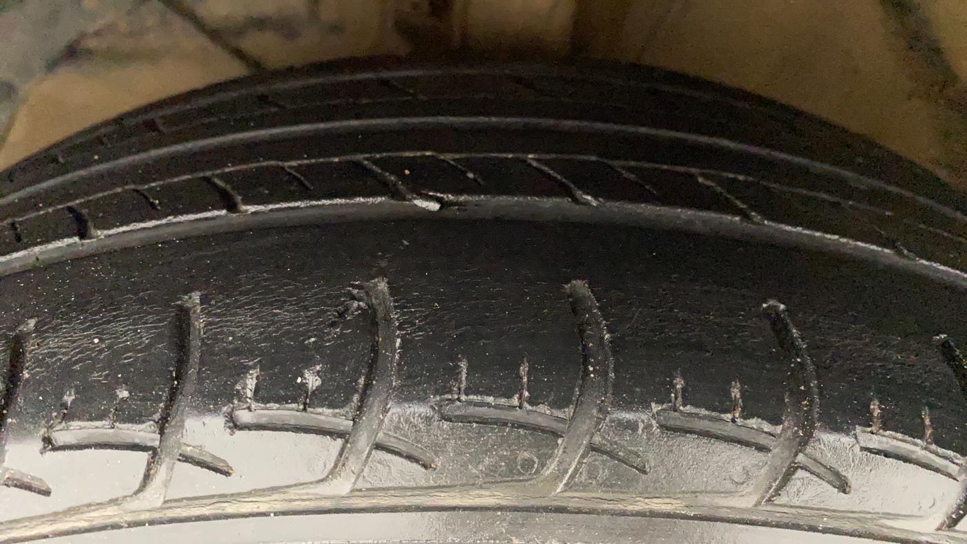 2017 Maruti Baleno DELTA CVT PETROL 1.2, Petrol, Automatic, 55,127 km, Left Front Tyre Tread
