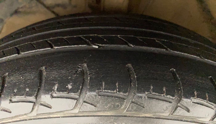 2017 Maruti Baleno DELTA CVT PETROL 1.2, Petrol, Automatic, 55,127 km, Left Front Tyre Tread