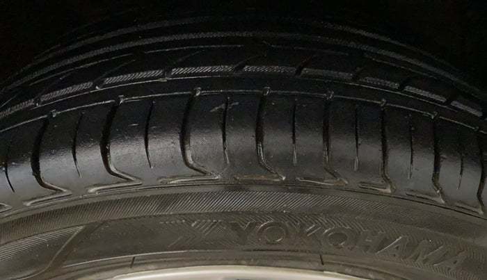 2023 Maruti Baleno DELTA CNG 1.2L, CNG, Manual, 80,032 km, Right Front Tyre Tread