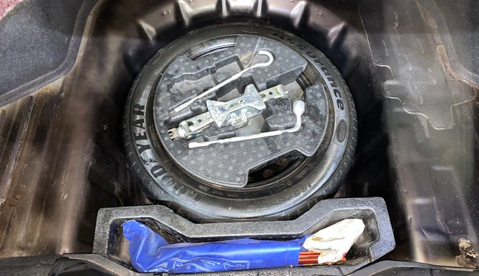 2017 Maruti Ciaz DELTA 1.4 MT PETROL, Petrol, Manual, 63,248 km, Spare Tyre