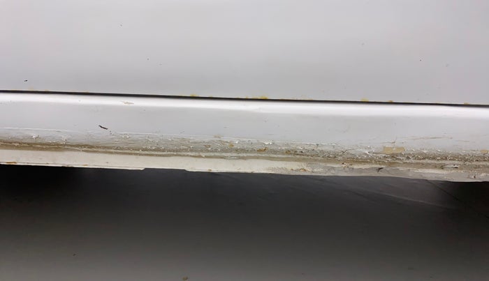 2017 Datsun Go ANNIVERSARY EDITION, Petrol, Manual, 85,447 km, Left running board - Paint is slightly faded