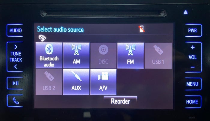 2017 Toyota Innova Crysta 2.4 VX 8 STR, Diesel, Manual, 1,47,775 km, Infotainment System