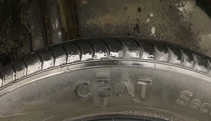 2022 Maruti Vitara Brezza VXI, Petrol, Manual, 35,442 km, Right Rear Tyre Tread