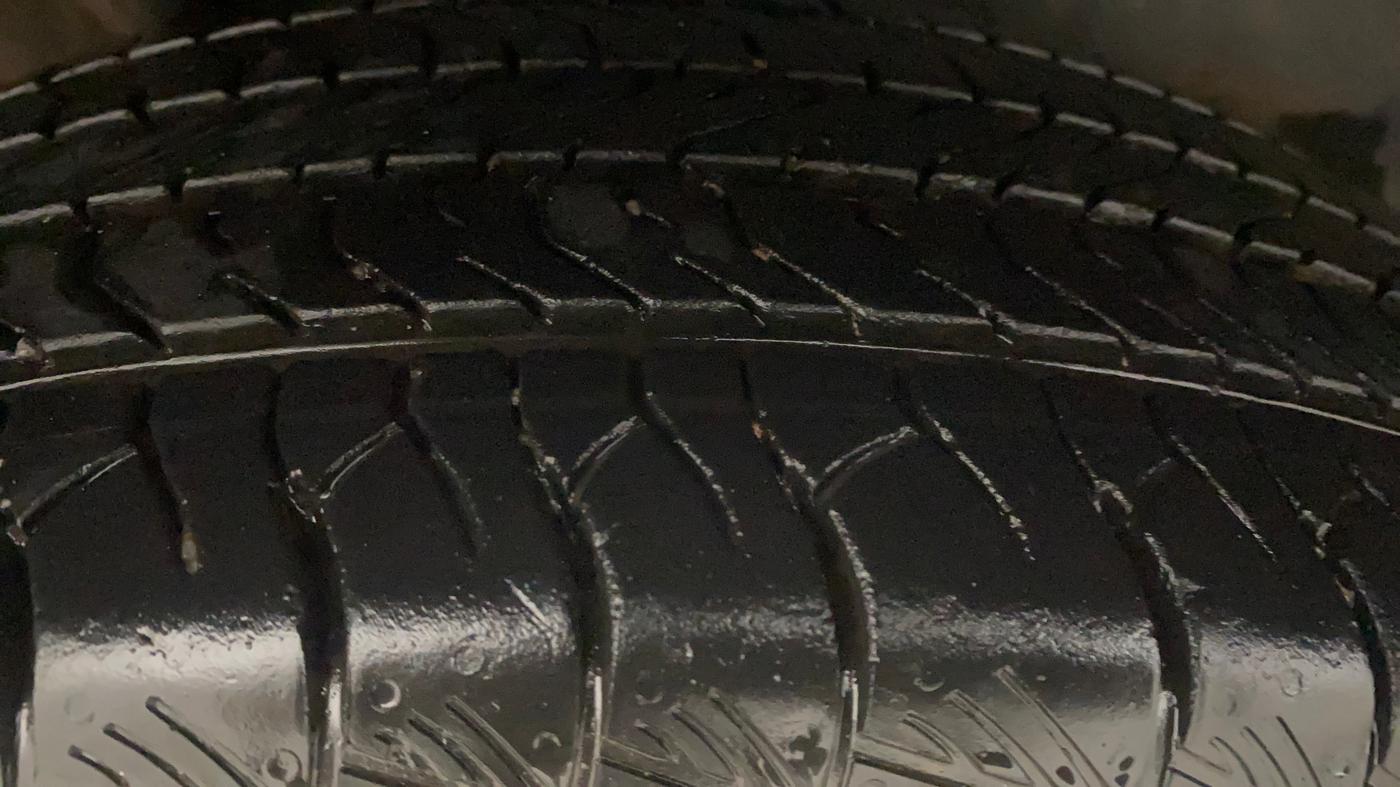 2023 Maruti Grand Vitara ZETA SMART HYBRID, Petrol, Manual, 47,376 km, Right Rear Tyre Tread