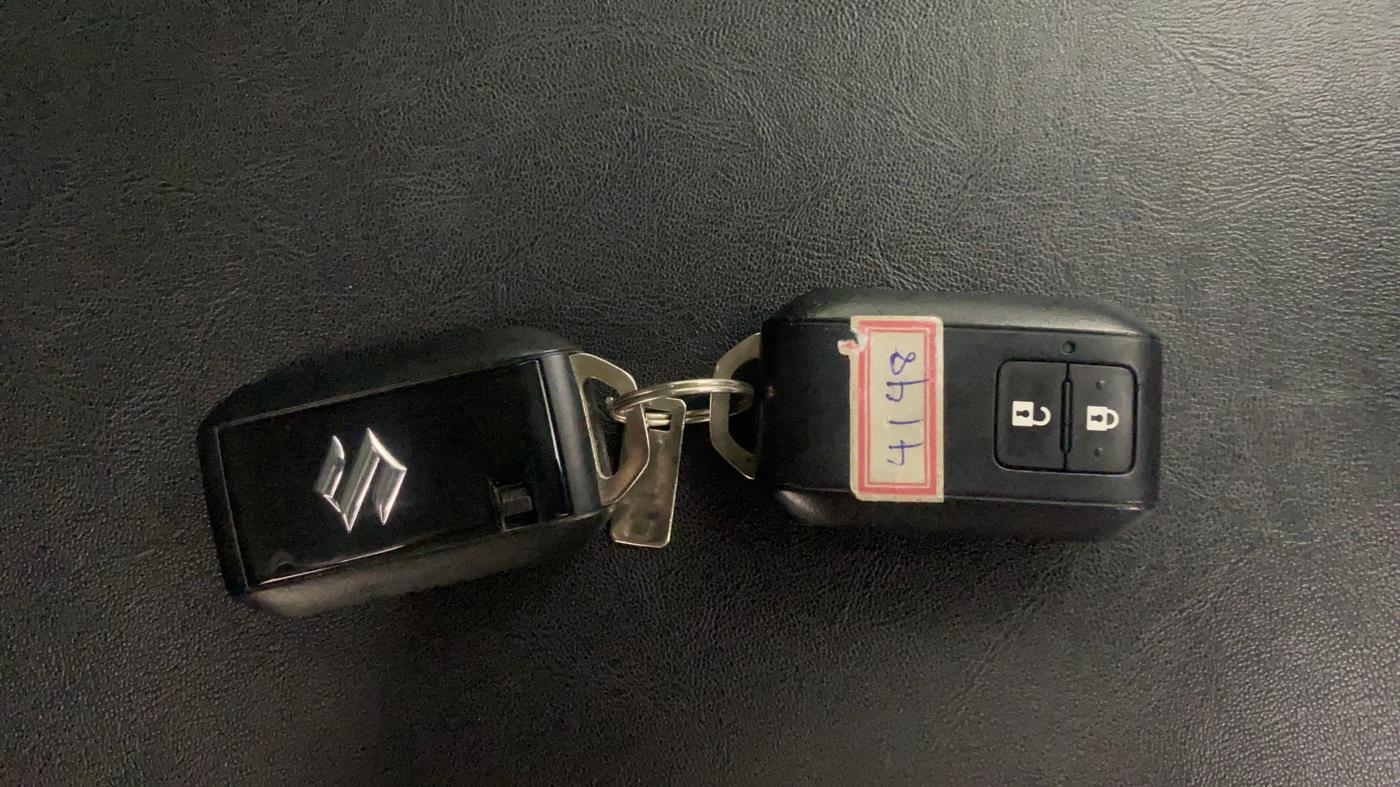 2023 Maruti Grand Vitara ZETA SMART HYBRID, Petrol, Manual, 47,376 km, Key Close Up
