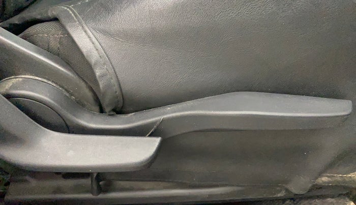 2023 Maruti Grand Vitara ZETA SMART HYBRID, Petrol, Manual, 47,376 km, Driver Side Adjustment Panel