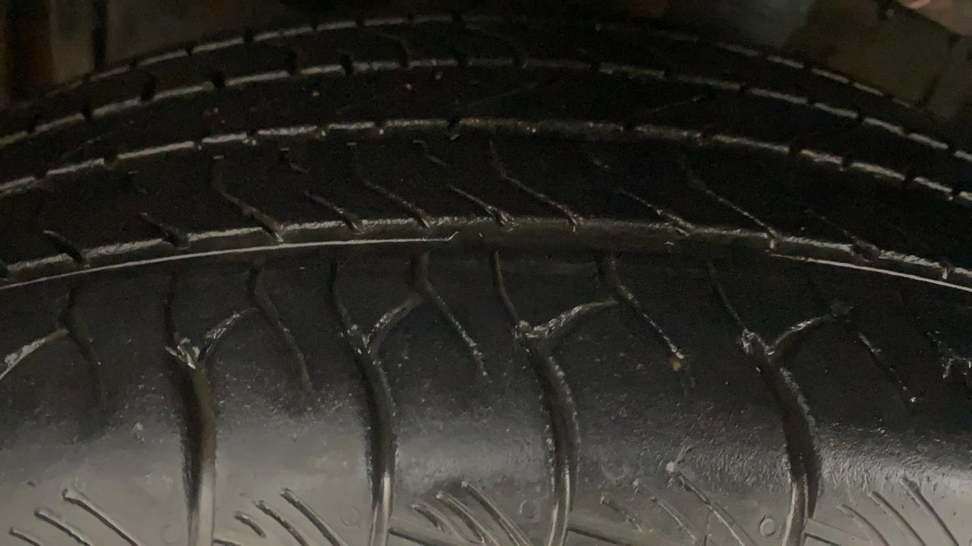 2023 Maruti Grand Vitara ZETA SMART HYBRID, Petrol, Manual, 47,376 km, Left Front Tyre Tread