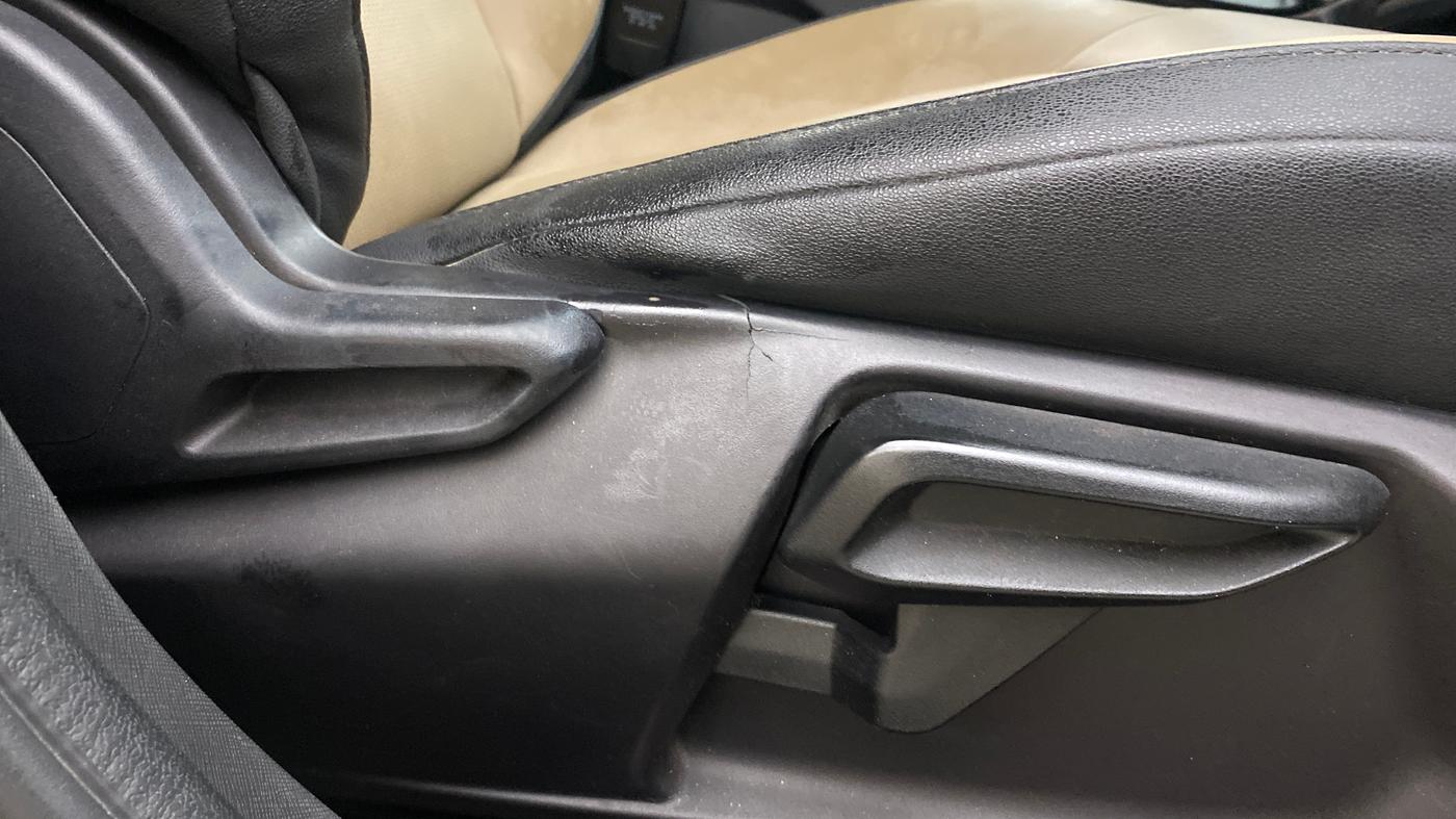 2023 Tata NEXON XZA PLUS LUX SUNROOF KAZIRANGA PETROL, Petrol, Automatic, 79,935 km, Driver Side Adjustment Panel