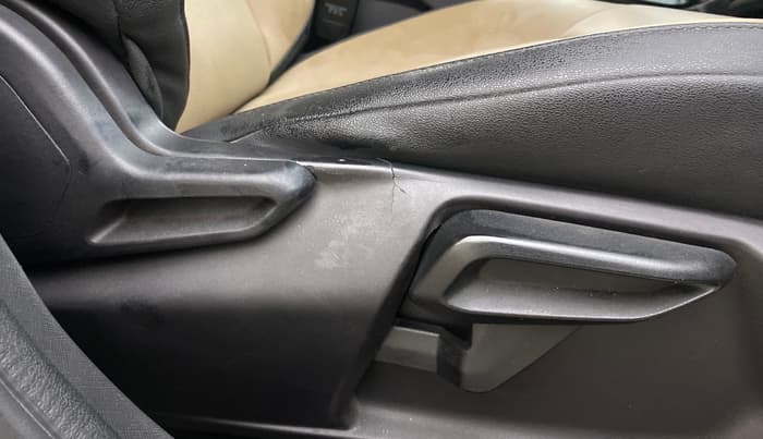 2023 Tata NEXON XZA PLUS LUX SUNROOF KAZIRANGA PETROL, Petrol, Automatic, 79,312 km, Driver Side Adjustment Panel