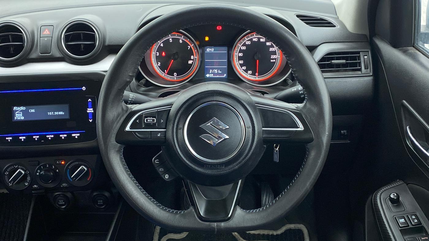 2021 Maruti Swift VXI, Petrol, Manual, 31,751 km, Steering Wheel Close Up