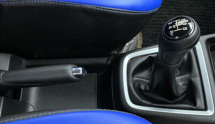 2021 Maruti Swift VXI, Petrol, Manual, 31,751 km, Gear Lever