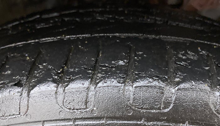 2016 Honda City SV MT PETROL, Petrol, Manual, 55,474 km, Right Front Tyre Tread