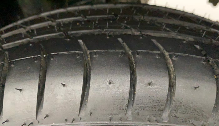 2015 Maruti Alto K10 VXI AMT, Petrol, Automatic, 30,974 km, Left Rear Tyre Tread