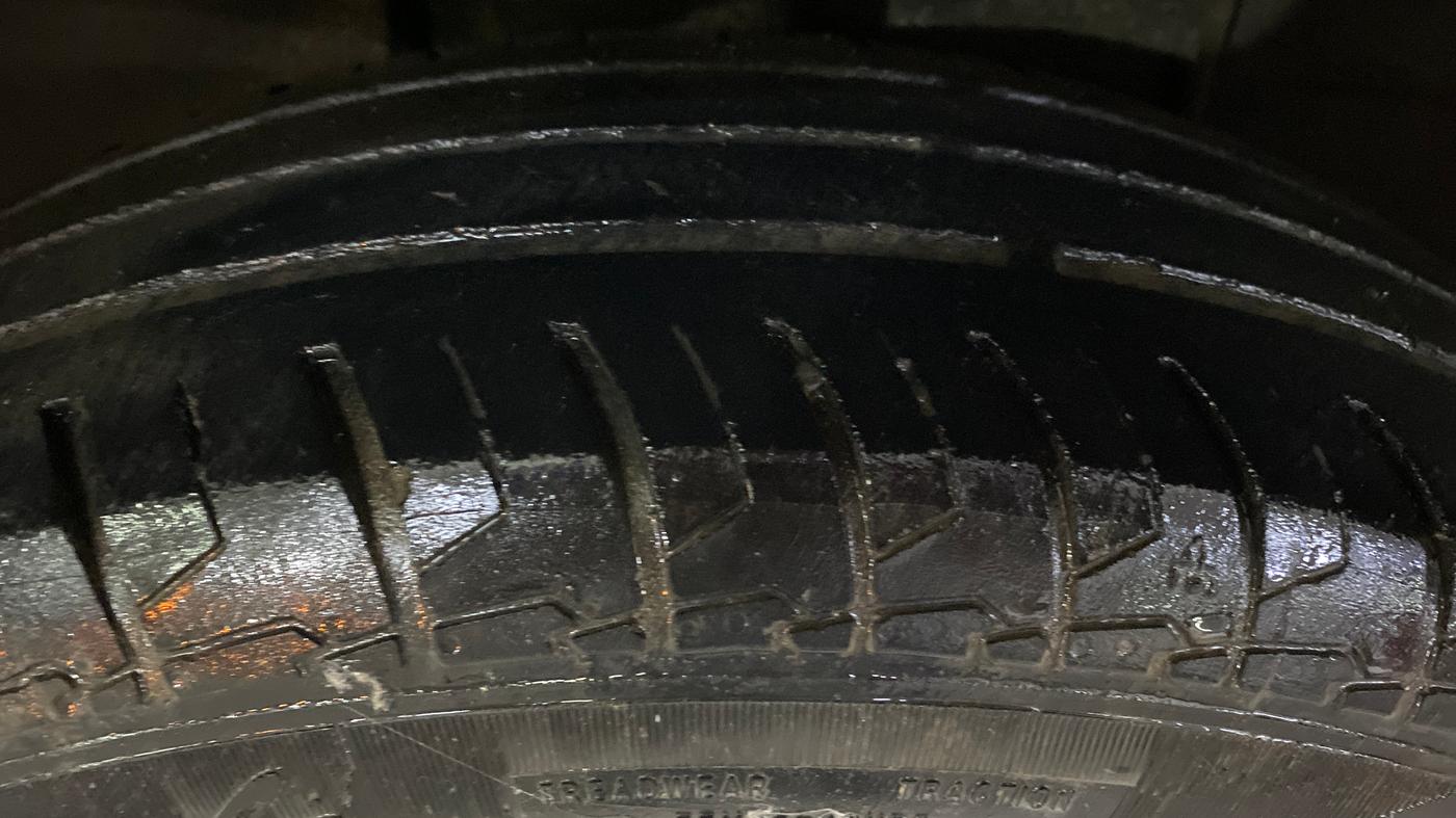 2021 Tata ALTROZ XE PETROL, Petrol, Manual, 46,633 km, Right Rear Tyre Tread