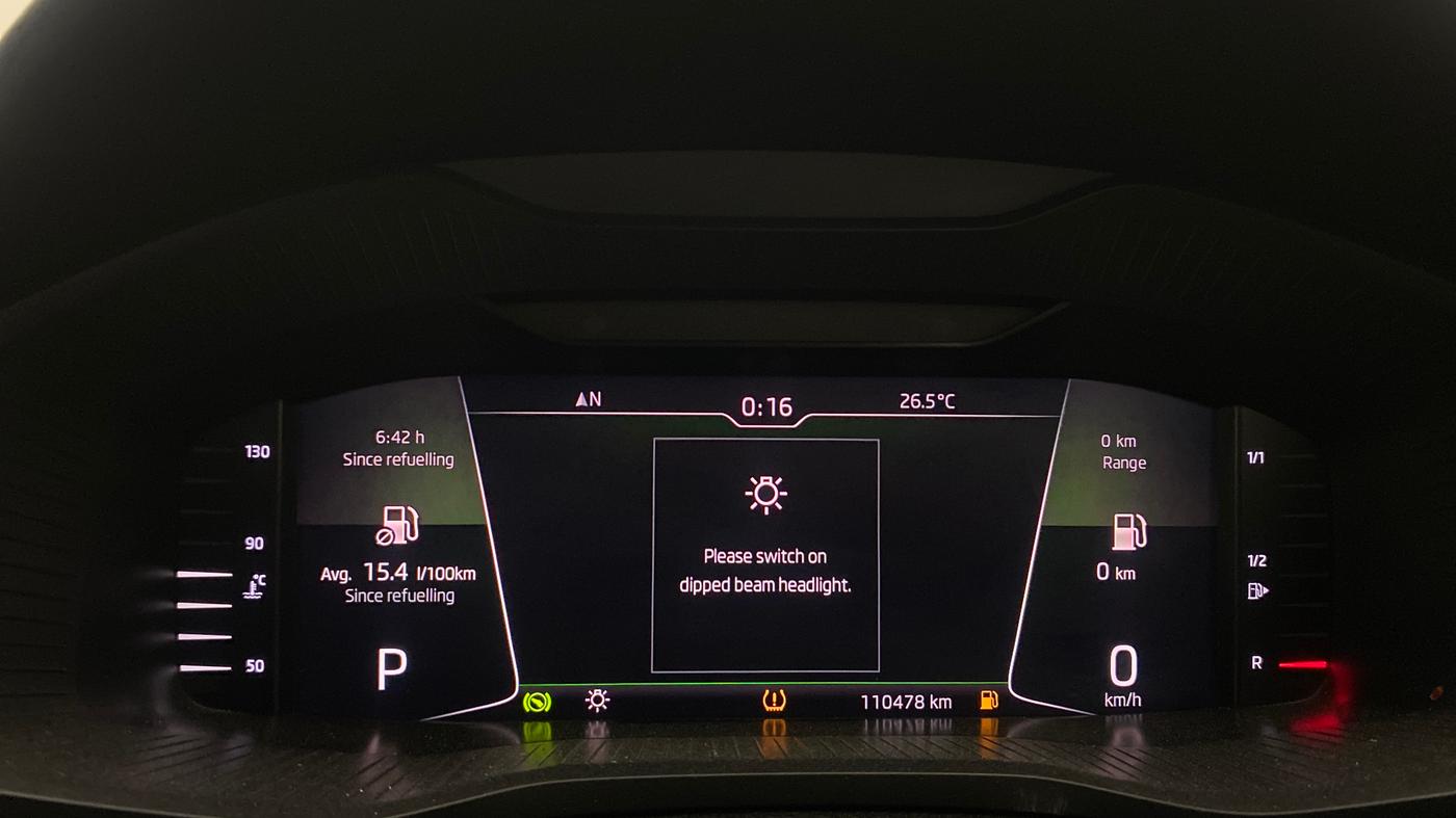 2020 Skoda Karoq STYLE 1.5 TSI AT, Petrol, Automatic, 1,10,456 km, Odometer Image