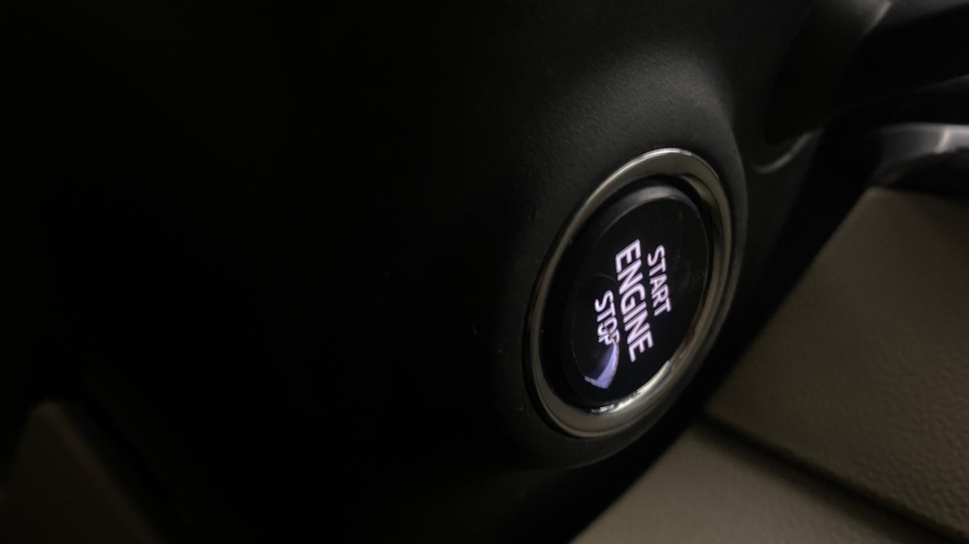 2020 Skoda Karoq STYLE 1.5 TSI AT, Petrol, Automatic, 1,10,456 km, Keyless Start/ Stop Button
