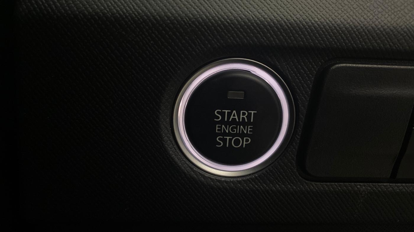 2025 Tata PUNCH Accomplished Plus (S) AMT, Petrol, Automatic, 12,391 km, Keyless Start/ Stop Button