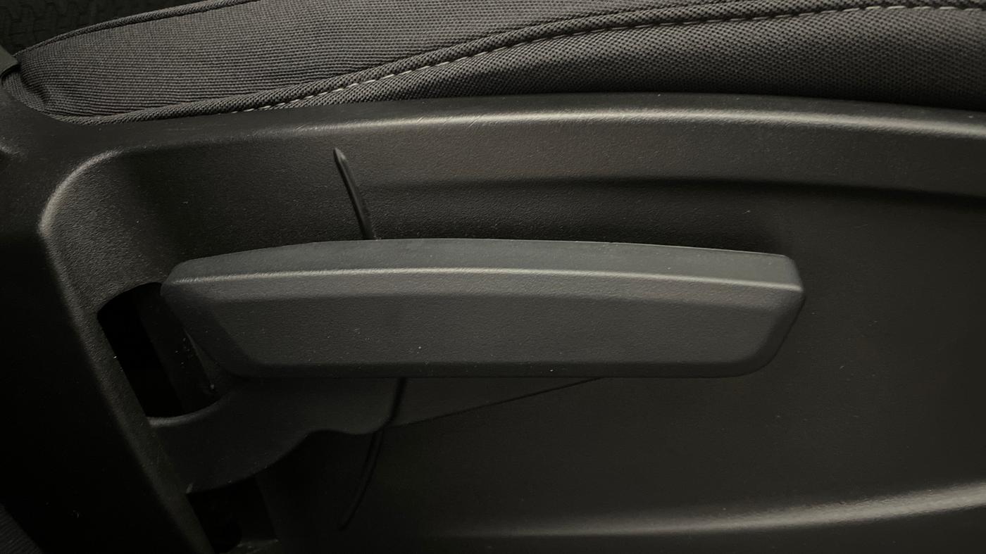 2025 Tata PUNCH Accomplished Plus (S) AMT, Petrol, Automatic, 12,391 km, Driver Side Adjustment Panel