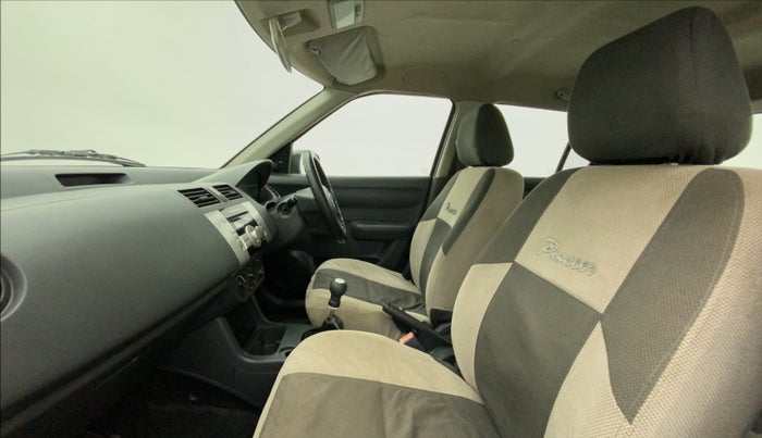 2011 Maruti Swift LXI, Petrol, Manual, 28,716 km, Right Side Front Door Cabin