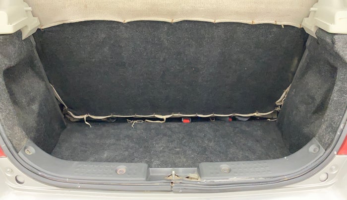 2011 Maruti Swift LXI, Petrol, Manual, 28,716 km, Boot Inside