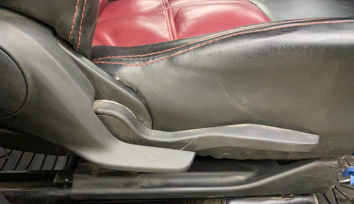 2024 Maruti Swift ZXI PLUS, CNG, Manual, 78,867 km, Driver Side Adjustment Panel