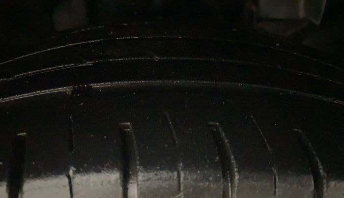 2018 Tata TIGOR XZ PLUS PETROL, Petrol, Manual, 59,682 km, Right Front Tyre Tread