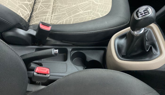 2014 Hyundai Grand i10 SPORTZ 1.2 KAPPA VTVT, Petrol, Manual, 36,500 km, Gear Lever