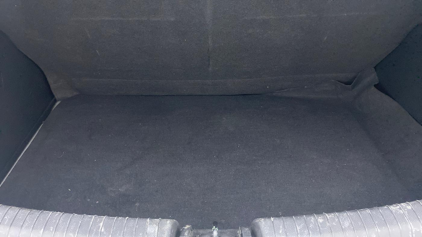 2014 Hyundai Grand i10 SPORTZ 1.2 KAPPA VTVT, Petrol, Manual, 36,500 km, Boot Inside