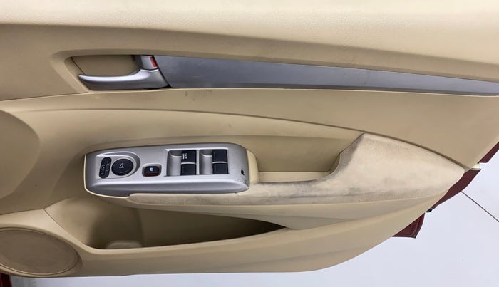 2011 Honda City 1.5L I-VTEC V AT, Petrol, Automatic, 1,20,570 km, Driver Side Door Panels Control