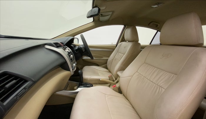 2011 Honda City 1.5L I-VTEC V AT, Petrol, Automatic, 1,20,570 km, Right Side Front Door Cabin
