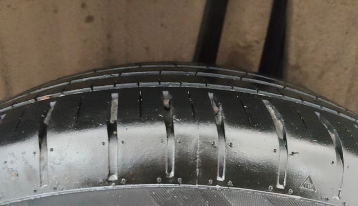 2023 Maruti Baleno DELTA PETROL 1.2, Petrol, Manual, 23,222 km, Left Rear Tyre Tread