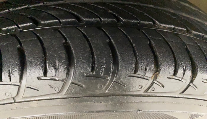 2021 Maruti New Wagon-R ZXI 1.2, Petrol, Manual, 11,042 km, Left Front Tyre Tread