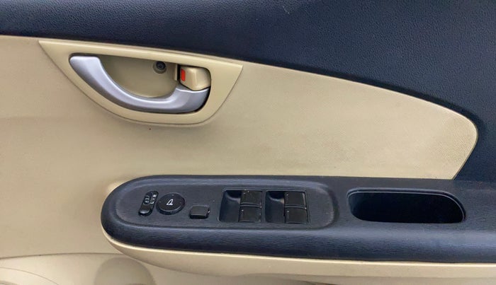 2014 Honda Brio VX AT, Petrol, Automatic, 44,103 km, Driver Side Door Panels Control