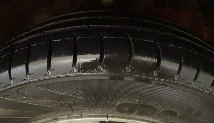 2014 Honda Brio VX AT, Petrol, Automatic, 44,103 km, Right Front Tyre Tread