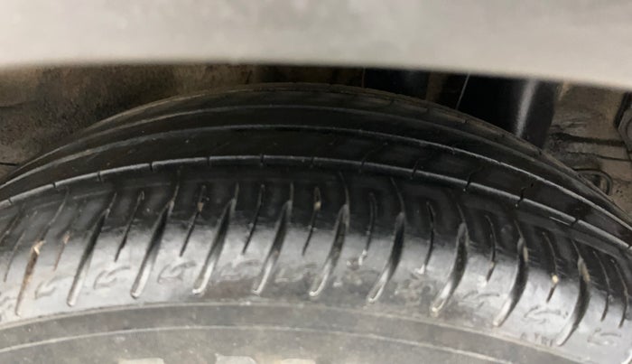 2021 KIA SONET HTK 1.2, Petrol, Manual, 29,343 km, Left Rear Tyre Tread