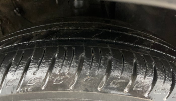 2021 KIA SONET HTK 1.2, Petrol, Manual, 29,343 km, Right Front Tyre Tread