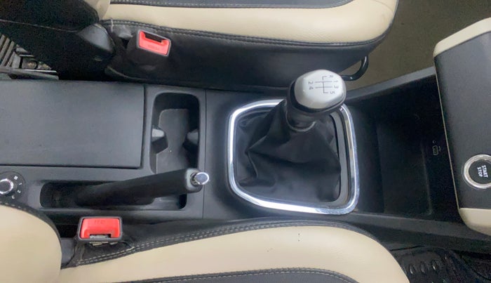 2019 Renault TRIBER RXZ, Petrol, Manual, 69,887 km, Gear Lever