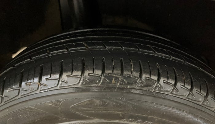 2018 Maruti Baleno DELTA PETROL 1.2, Petrol, Manual, 60,618 km, Right Rear Tyre Tread