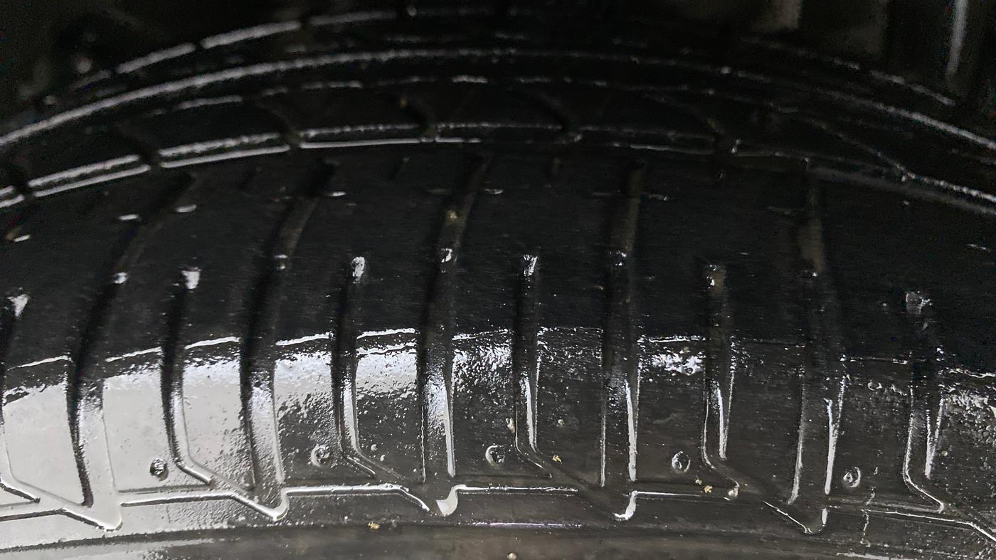 2017 Tata Tiago XZ 1.2 REVOTRON, Petrol, Manual, 34,071 km, Left Rear Tyre Tread