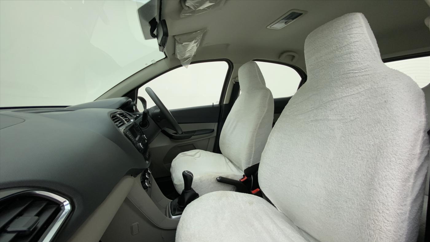 2017 Tata Tiago XZ 1.2 REVOTRON, Petrol, Manual, 34,071 km, Right Side Front Door Cabin