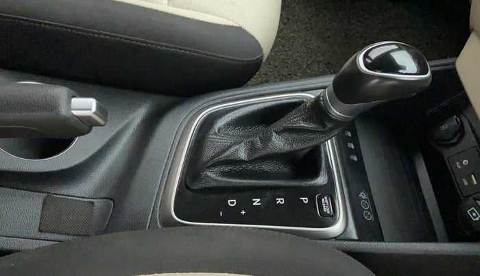 2019 Hyundai Verna 1.6 VTVT SX + AT, Petrol, Automatic, 18,314 km, Gear Lever