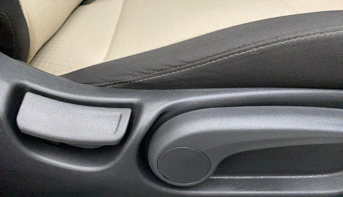 2019 Hyundai Verna 1.6 VTVT SX + AT, Petrol, Automatic, 18,314 km, Driver Side Adjustment Panel