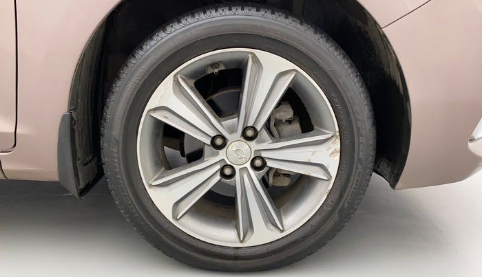 2019 Hyundai Verna 1.6 VTVT SX + AT, Petrol, Automatic, 18,314 km, Right Front Wheel