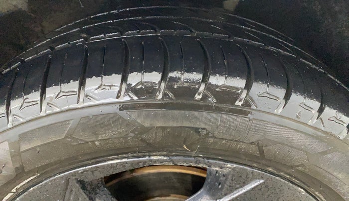 2020 Hyundai Verna SX 1.5 VTVT, Petrol, Manual, 78,881 km, Right Front Tyre Tread