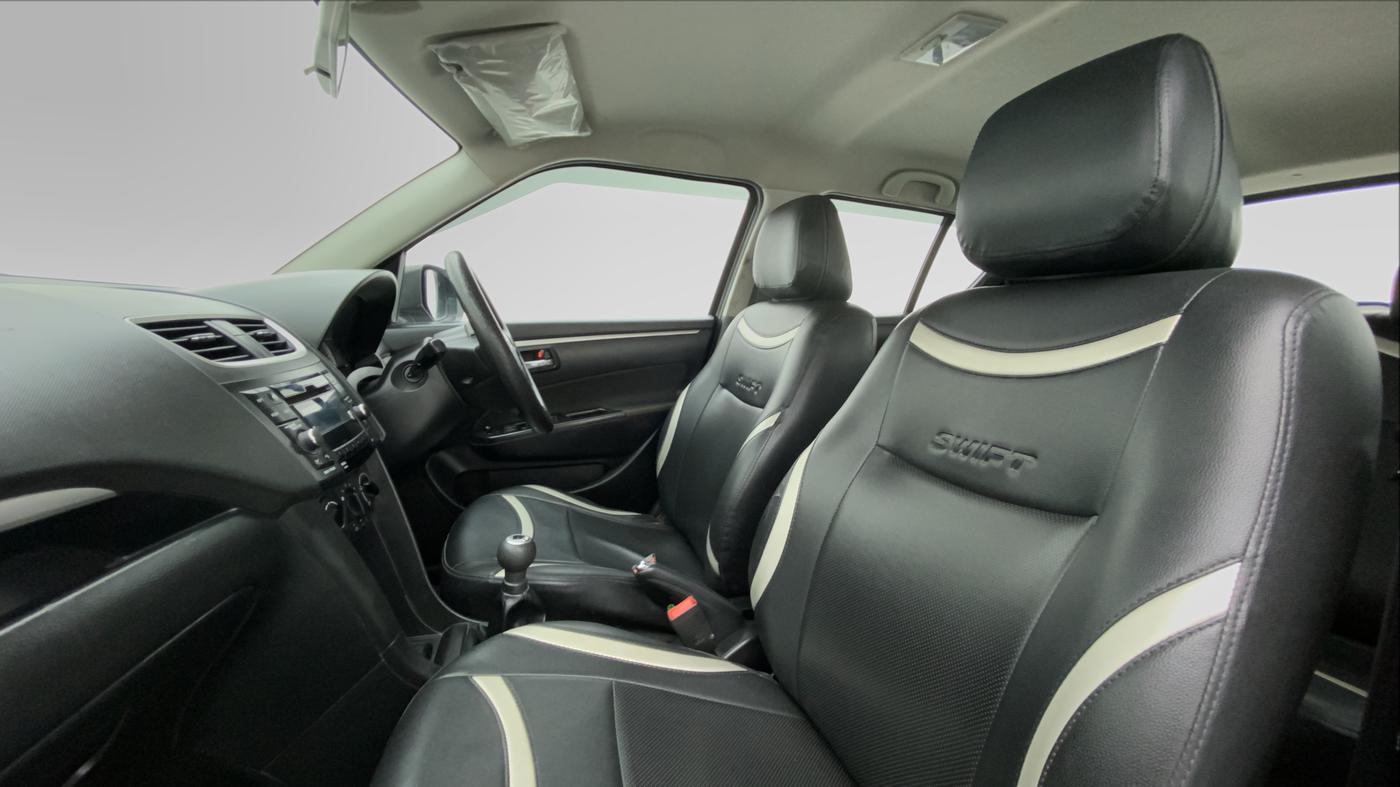 2017 Maruti Swift VXI OPT, Petrol, Manual, 67,348 km, Right Side Front Door Cabin