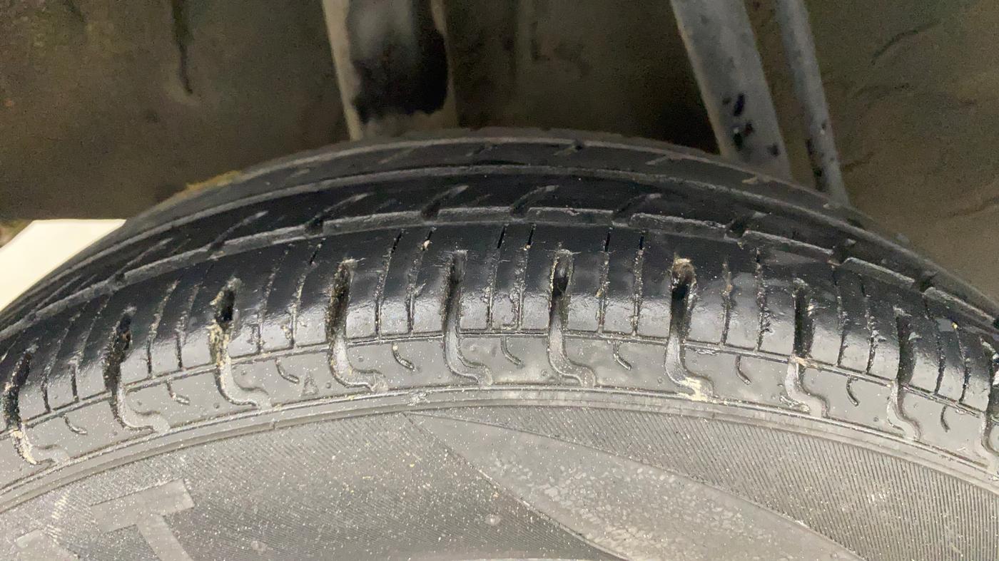 2016 Renault Kwid RXT 0.8, Petrol, Manual, 37,216 km, Right Rear Tyre Tread