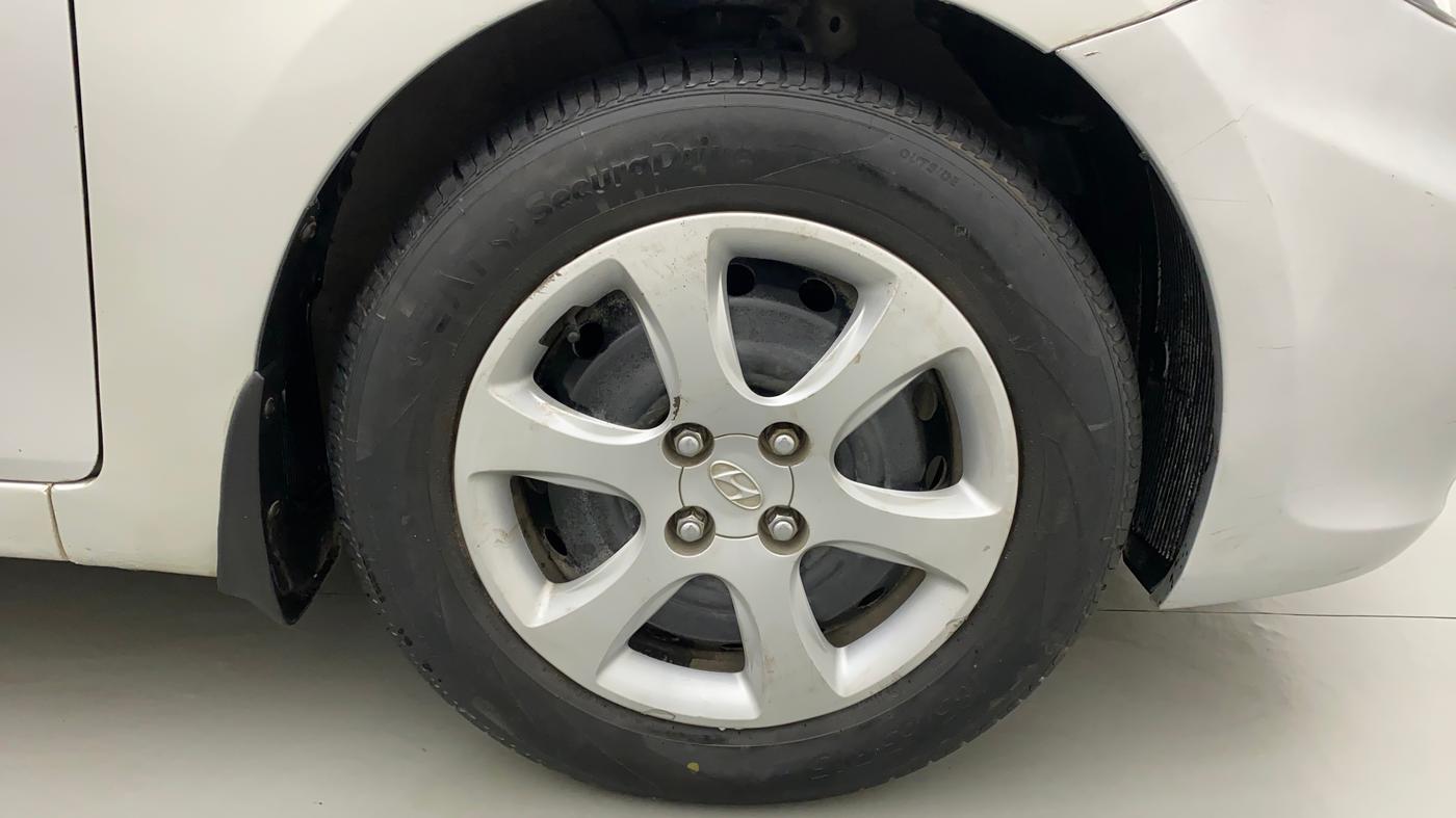 2012 Hyundai Verna FLUIDIC 1.6 VTVT EX, Petrol, Manual, 78,912 km, Right Front Wheel