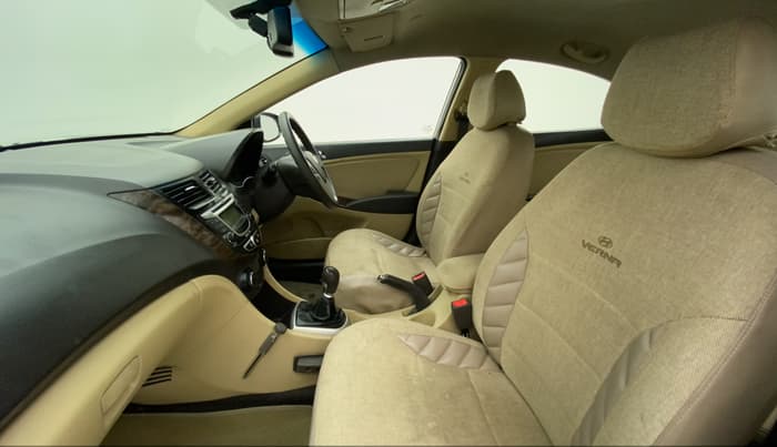2012 Hyundai Verna FLUIDIC 1.6 VTVT EX, Petrol, Manual, 78,912 km, Right Side Front Door Cabin